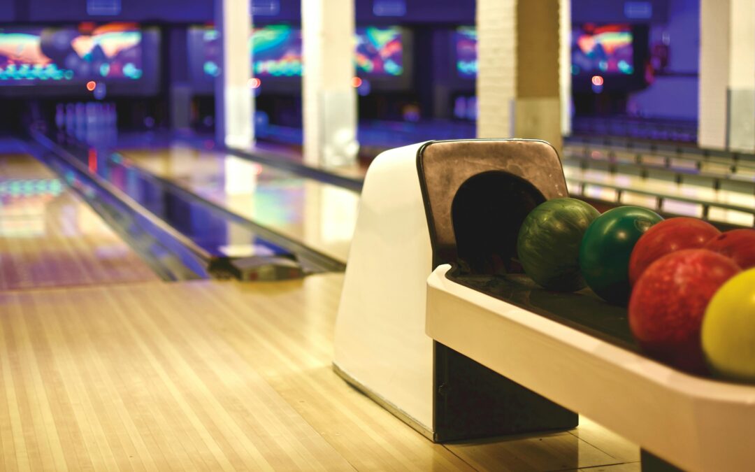 An Afternoon of Bowling with Professional Football Players- sign up